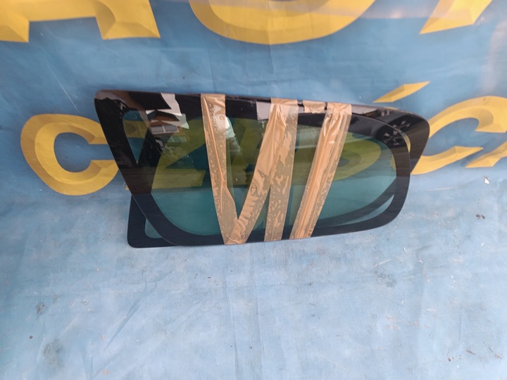 фото №1, Toyota yaris i 3d скло кузовна права ліва