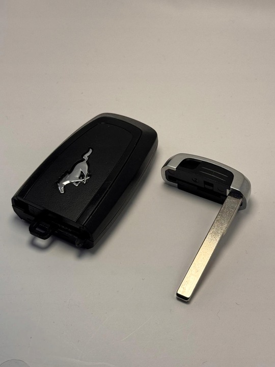 фото №12, Ключ автомобільний smart key usa оригінальний номер ford mustang