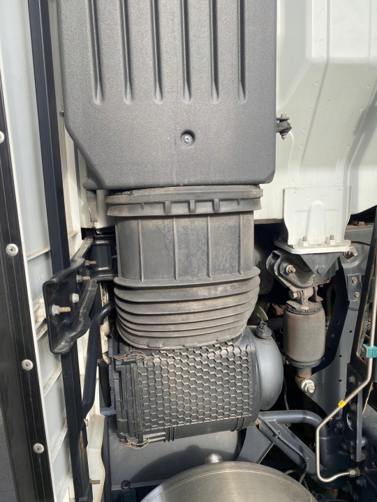 фото №5, Корпус фильтра воздуха iveco s-way 5802335958