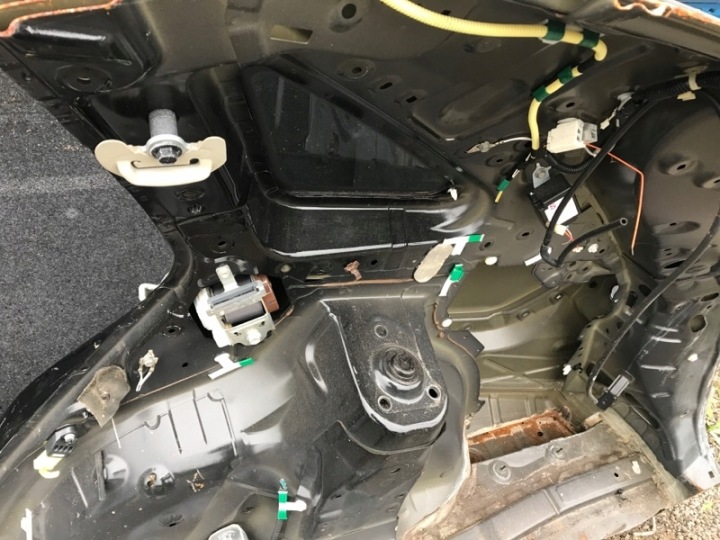 фото №10, Запчастина задня кузови праве 616010t010 toyota venza 09-16