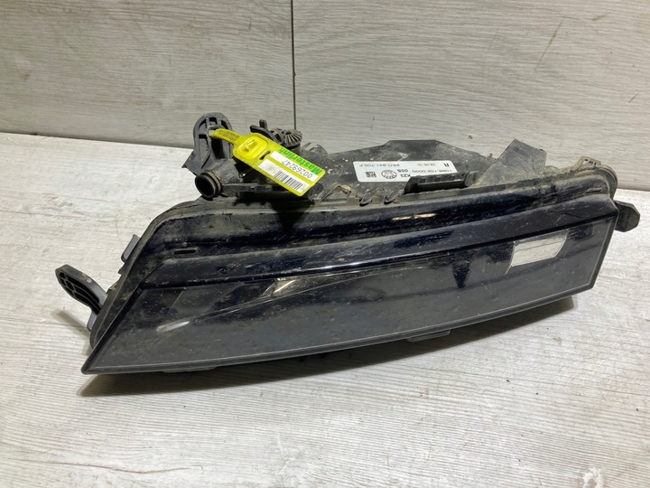 фото №16, Лампа противотуманная skoda octavia 17- pr vag 5e0941700f