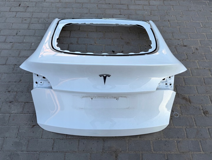 фото №1, Tesla модель y крышка зад оригинал идеальная w цвет белая жемчуг