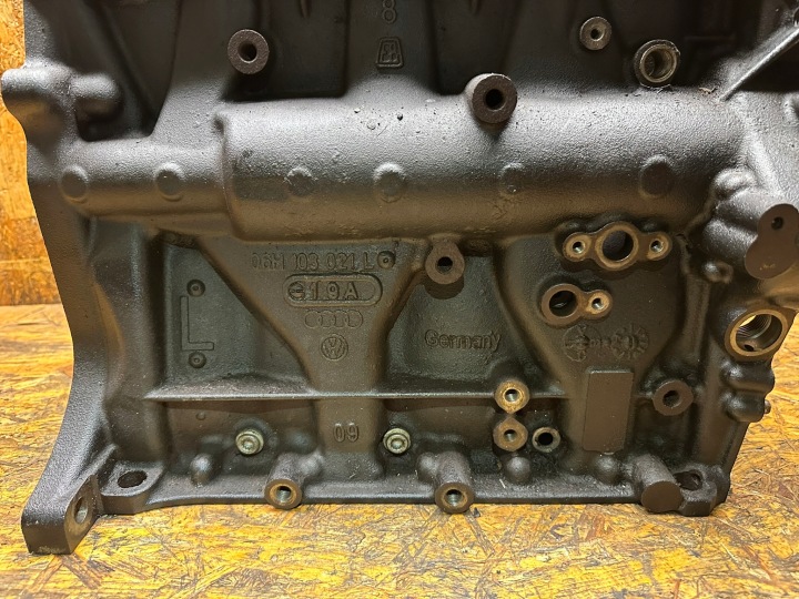 фото №10, Блок  двигуна 1.8 2.0 tsi tfsi cda ccz 06h103021l
