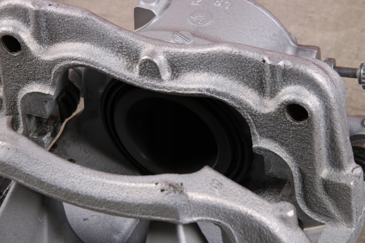 фото №8, Bmw g30 g31 x3 g01 z4 g29 суппорт тормозной левые перед передний 60/24/330