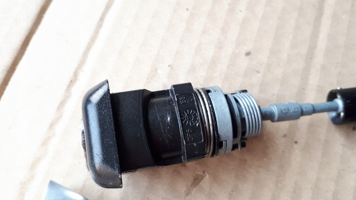 фото №8, A5 8w вставка замка ключ левый перед eu a4 b9 8w