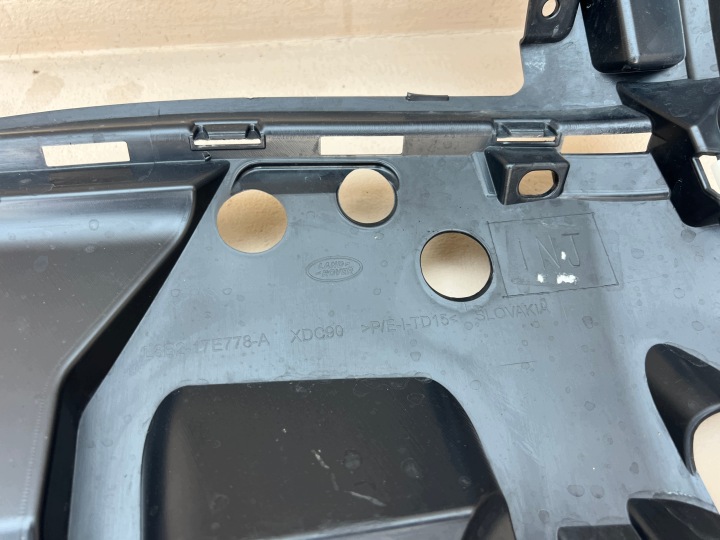 фото №12, Land rover defender ii 19- підсилювач решітка бампера перед l8b2-17e778-a