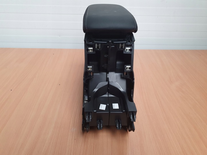 фото №6, Подлокотник туннель средний usb peugeot 208 ii gt line e208 23r