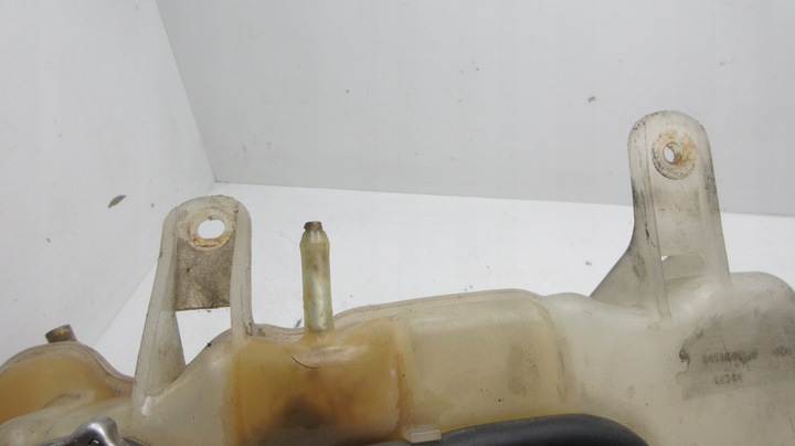 фото №7, Chrysler 300c 3.0 бачок 04596466af