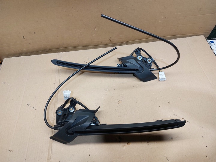 фото №1, Направляючі ролети багажника kpl. a2128202942 a2128203042 mercedes w212 рестайлінг