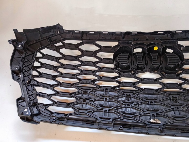 фото №9, Audi q3 83a рестайлинг чёрный - решётка радиатора решётка сцепление рекомендую