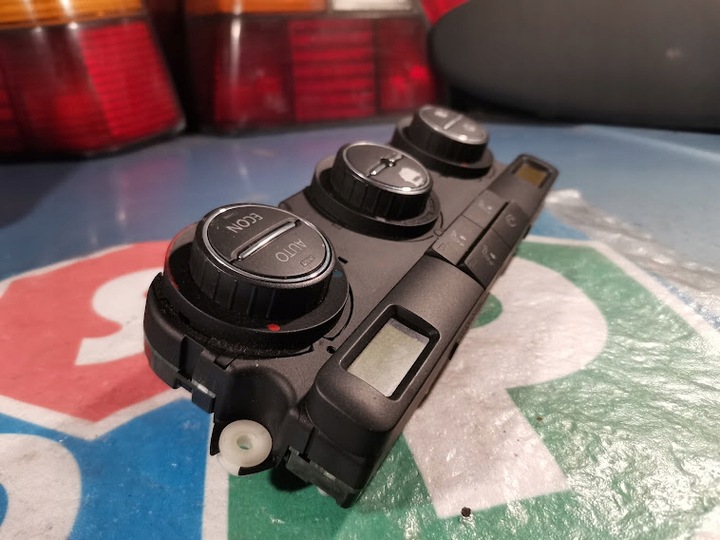 фото №7, Панель повітропровід кондиціонера перемикачі vw golf v