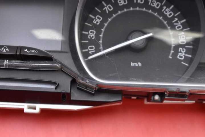 фото №8, Панель приборов eu 9805341480 peugeot 2008 1 i 1.4 hdi 68 km 13-17