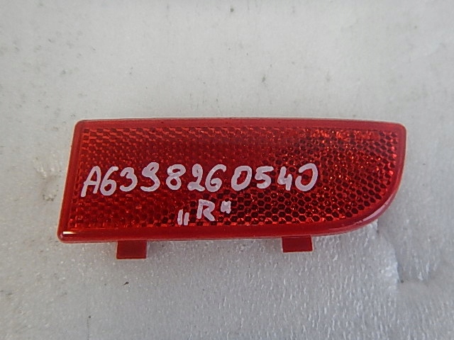 фото №1, Mercedes vito w639 правые отражатель бампера зад