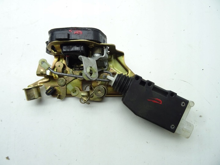 фото №1, Saab 1 i 9-3 93 замок дверь правые перед 90493703