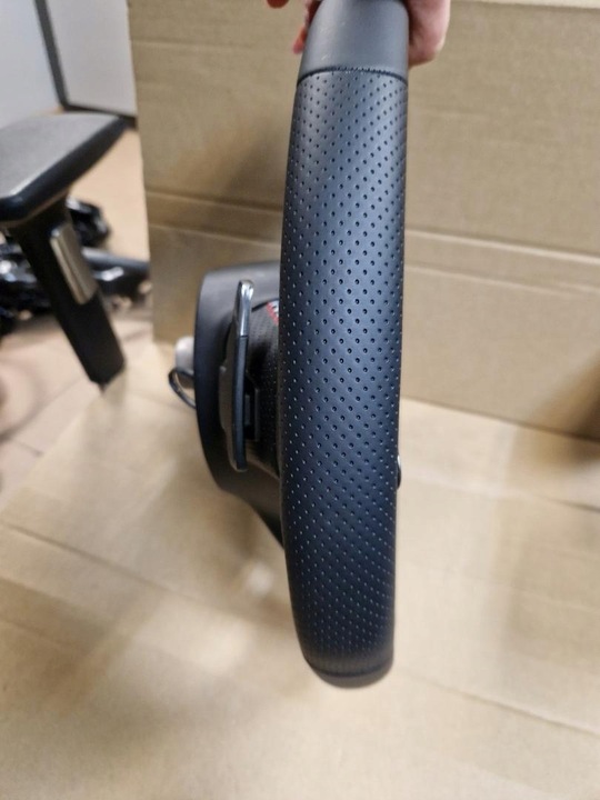 фото №7, Кермо червона синя nić clio v пелюстки