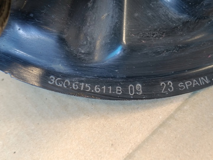 фото №8, Skoda superb 3 рестайлинг 2.0tdi 110kw 2023r поворотный кулак ступица левый зад 3q0505433h