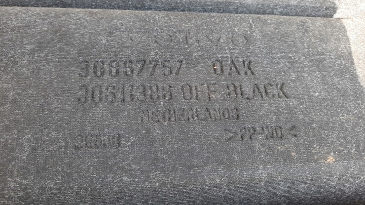 фото №9, Полиця ролета багажника volvo v40 30867757