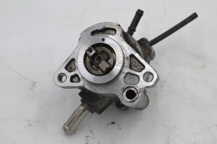 фото №6, Насос вакуум toyota corolla verso 2.0 d4d 29300-27020