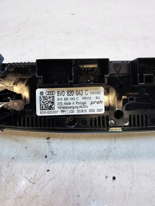 фото №6, Панель климатроник audi a3 s3 8v 8v0820043c
