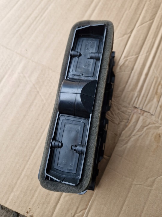 фото №8, Решітка повітропровід панелі середня vw golf vi 5k0815736d 5k0815735d