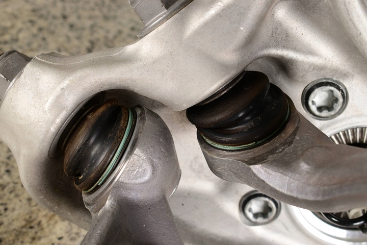 фото №8, Bmw ix i20 поворотна опора права передня праві важіль важелі підвішування