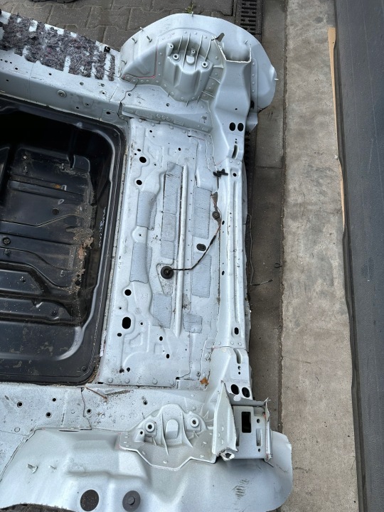 фото №16, Ванна зад, задня, багажника, чверть зад, панель задня mercedes w205 des c149
