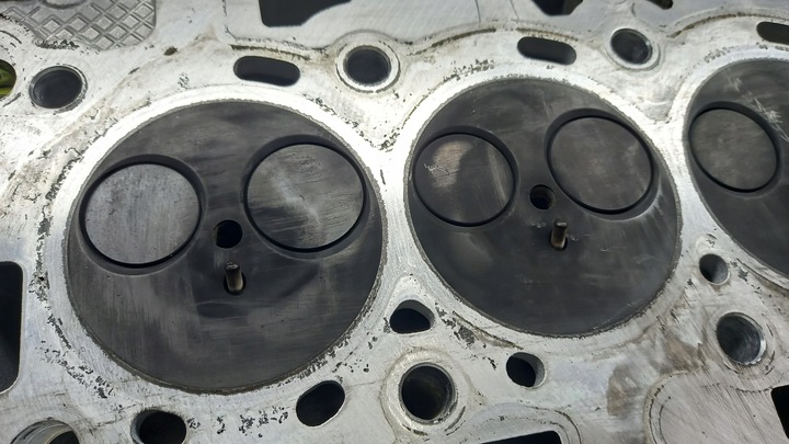 фото №12, Головка двигателя 9684487210 volvo citroen peugeot 1.6 hdi