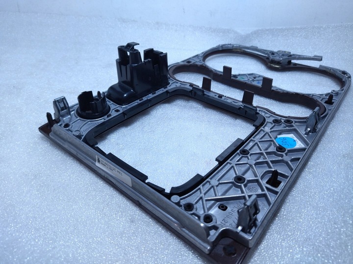 фото №15, 7p1863216 рамка dekor планка cup тримач бардачок vw touareg 7p 2010-2018r