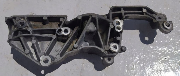 фото №1, Лапи генератора peugeot 1.2 b thp 9807481680