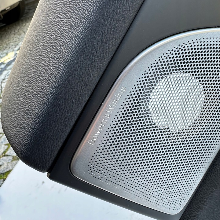 фото №5, Volvo v60 ii права оббивка боковина na двері задні bowers & wilkins