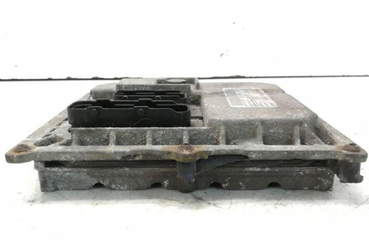 фото №8, Компьютер двигателя ecu smart fortwo купе 450 0002749v001 0.8l дизель 2005