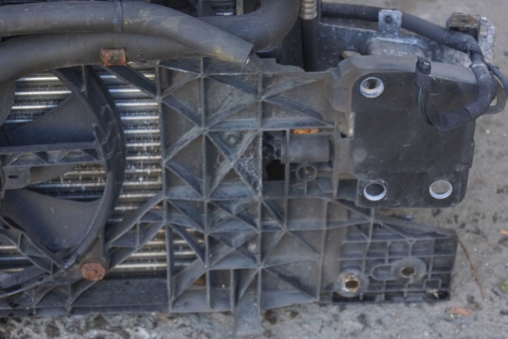 фото №12, Pas переднє радіатор renault megane iii 1.6 b