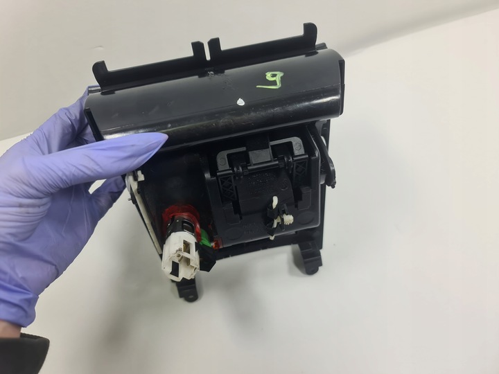 фото №5, Golf v попільничка середня тунелю 1k0857961