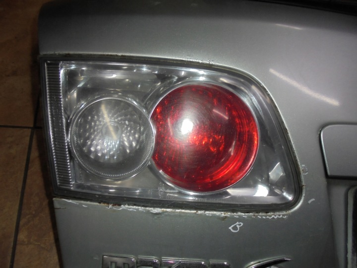 фото №7, Mazda 6 03 2.0 citd кришка багажника