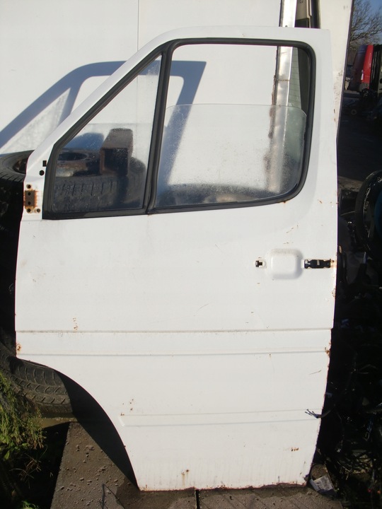 фото №1, Mercedes sprinter 95-06 дверь перед передние левая белый