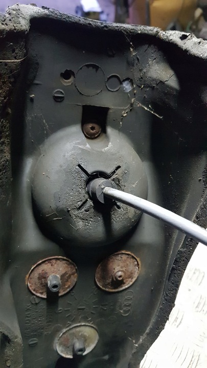 фото №14, Audi a8 d3 домкрат вибірник коробки передач автомат троси