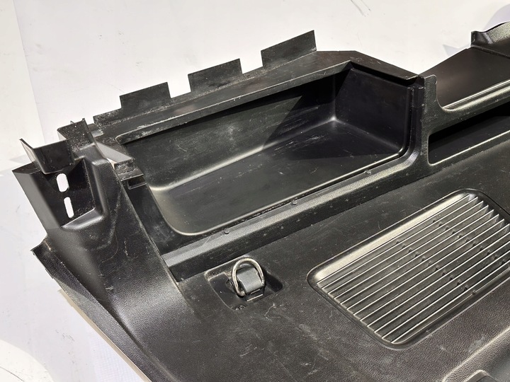 фото №10, Боковина обшивка багажника зад задний правые ford explorer 2020+