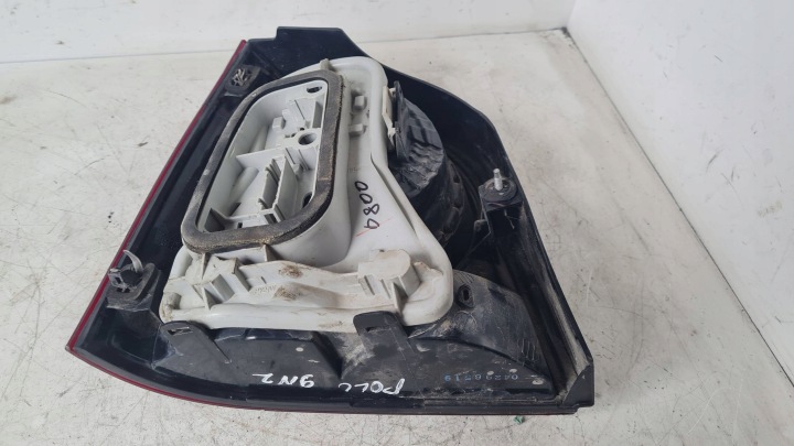 фото №8, Фара права зад volkswagen polo iv 9n2 014411984r європа