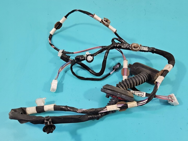 фото №1, Установка жгут дверь зад левых toyota corolla e21 19- 8215402