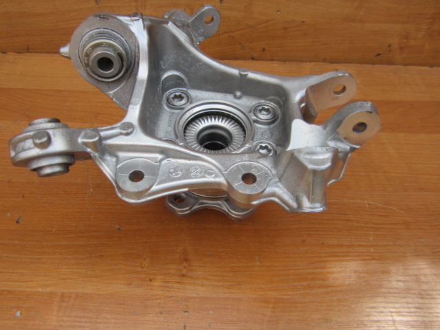 фото №12, Bmw 3 g20 g21 2.0d поворотна опора зад задня права 6878623