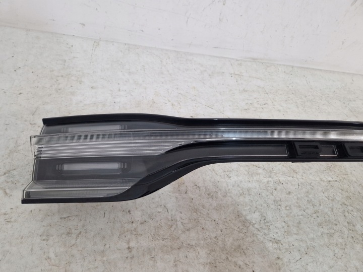 фото №9, Накладка кришки багажника зад фара led porsche macan рестайлінг gts 95b945308e