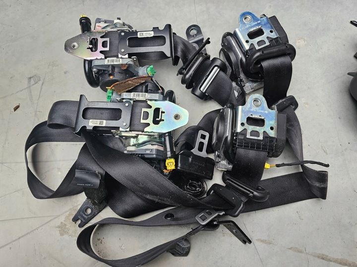 фото №12, Панель консоль подушка безопасности ремни volvo v60 i / s60 ii