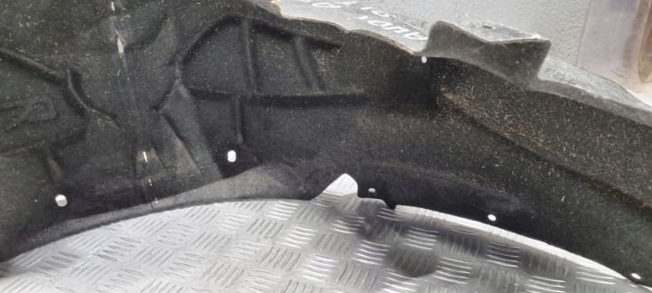 фото №13, Audi a3 8v подкрылок правое зад задние 8v5810172c