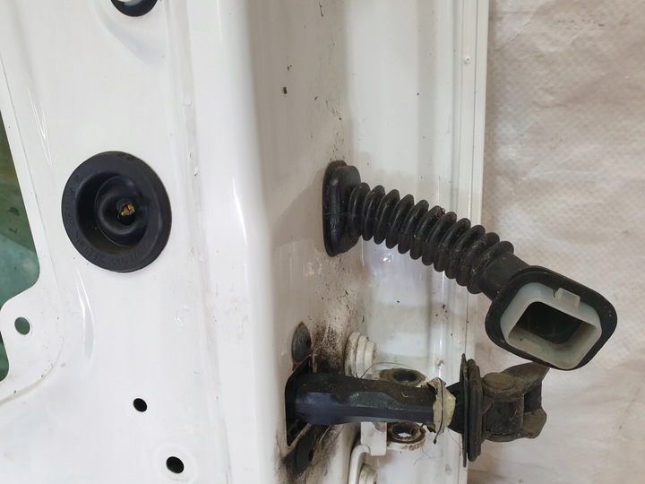 фото №11, Skoda fabia 2 ii універсал 5j9 двері ліві задні зад