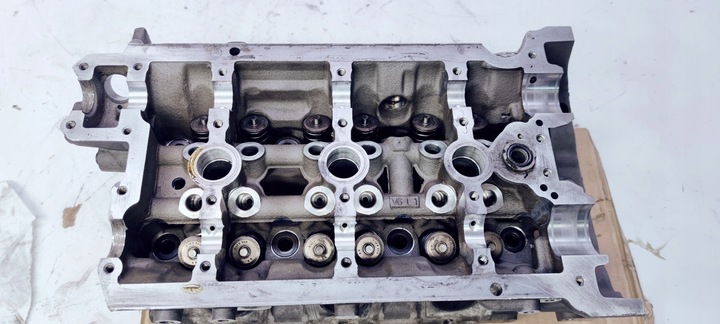 фото №8, Головка ліва audi a4 b7 a6 c6 3.2 fsi 06e103373e