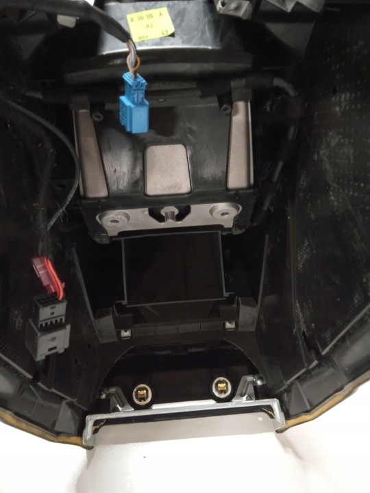 фото №11, Подлокотник туннель средний панель климат mercedes ml w164