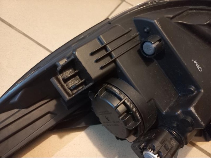 фото №15, Kia rio v 5 лампа передняя перед правая