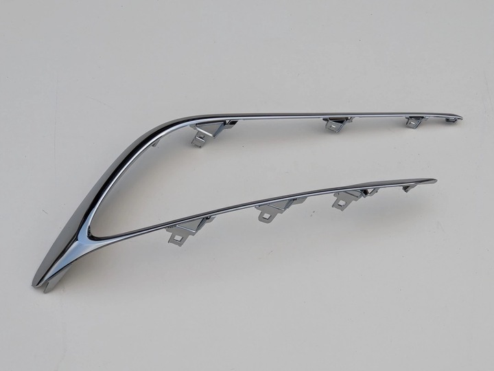 фото №1, Auris ii рестайлинг рамка галоген хром правые перед 15-