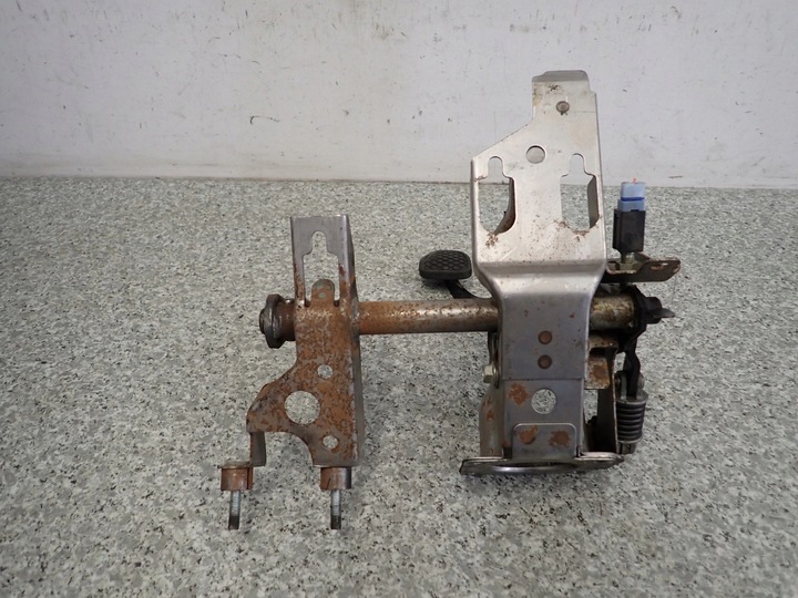 фото №7, Subaru forester iii sh 2.0d 09- педали тормоза сцепления