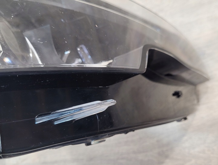 фото №13, Лампа передня права peugeot 308 t9 рестайлінг 9677832380-02